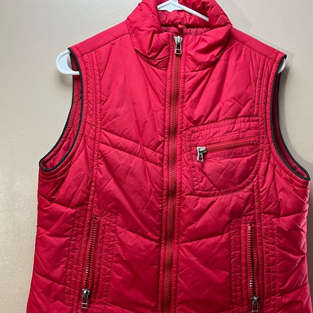 Rafaela Vest